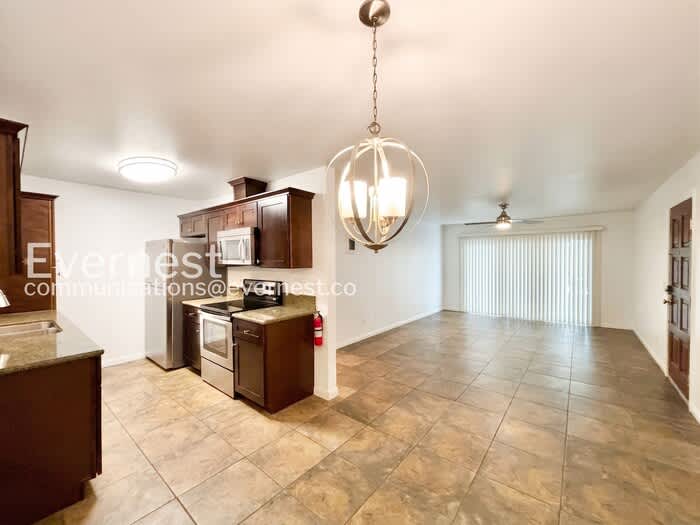 2344 Hosp Way – photo 5