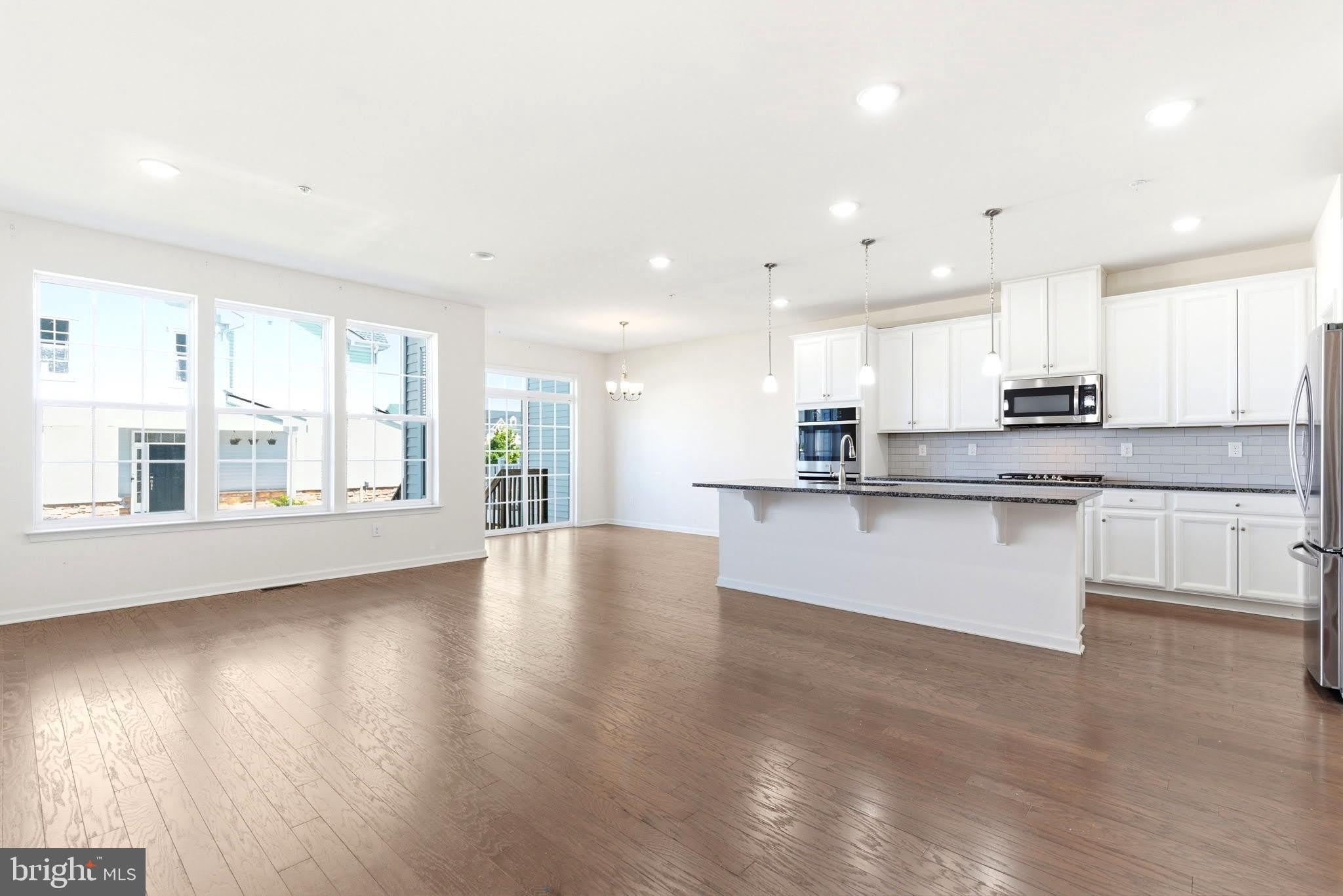 423 BARCLAYS Way – photo 5