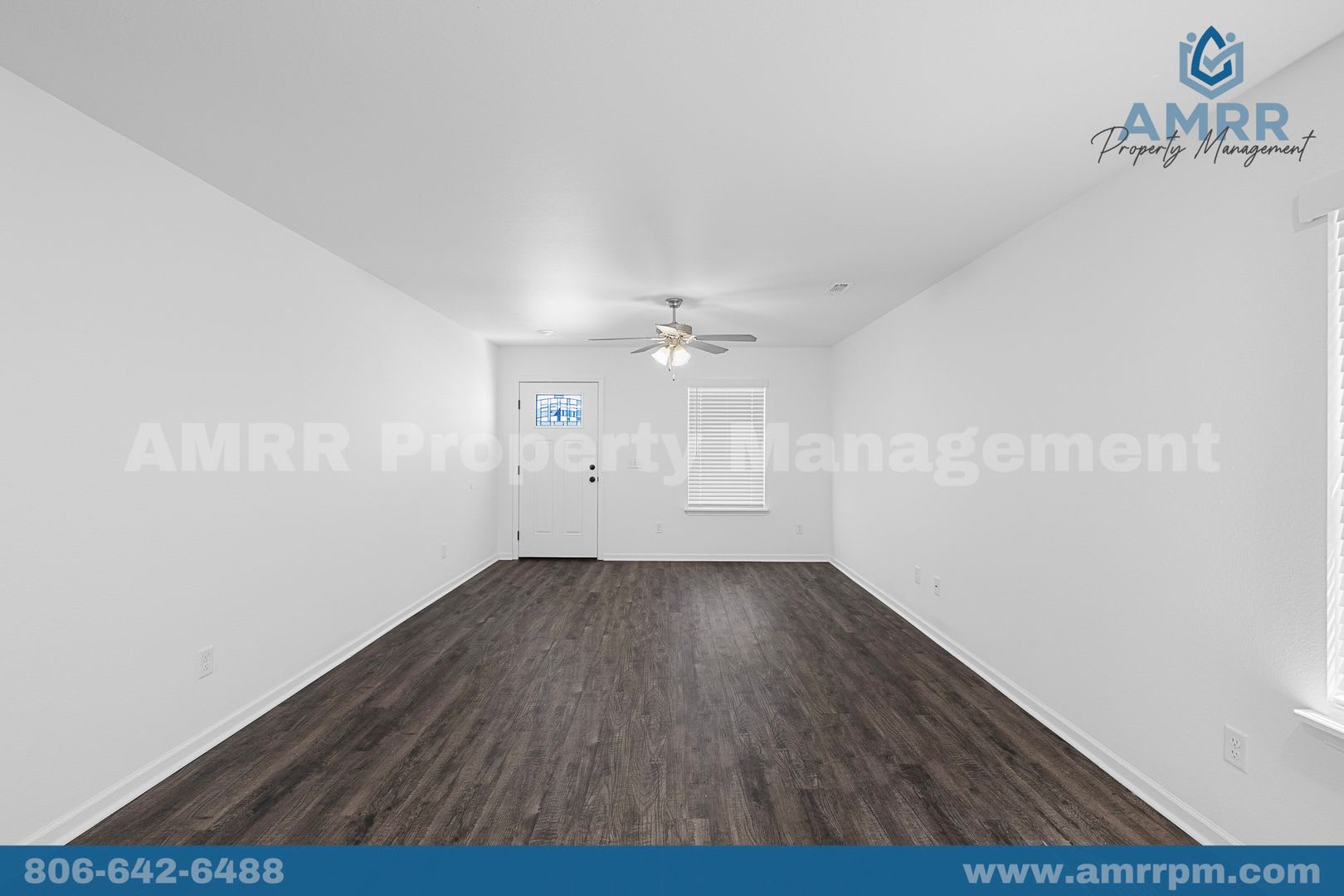 New 3 Bedroom Townhome! – photo 3