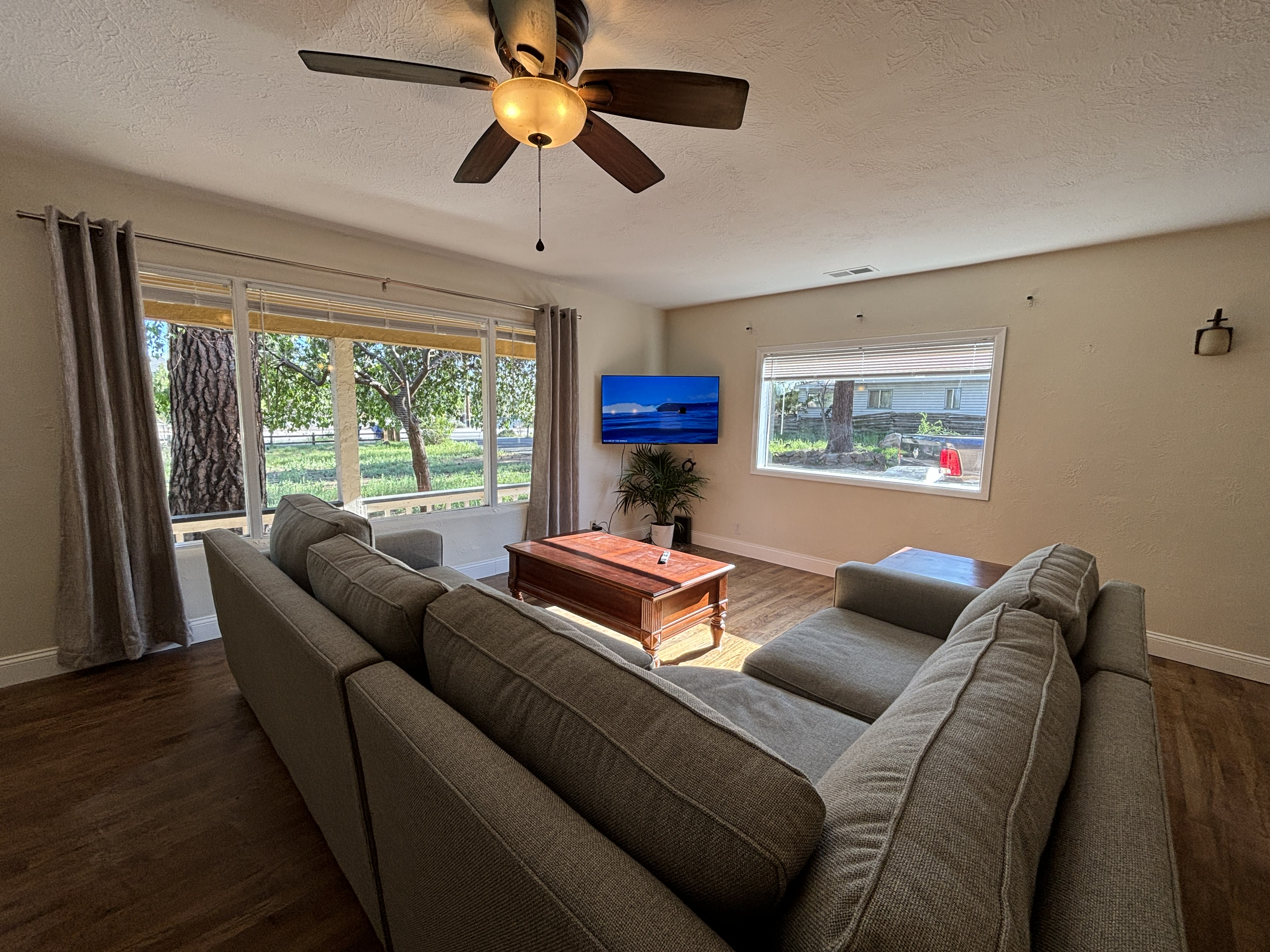 450 Se Reed Market Rd – photo 1