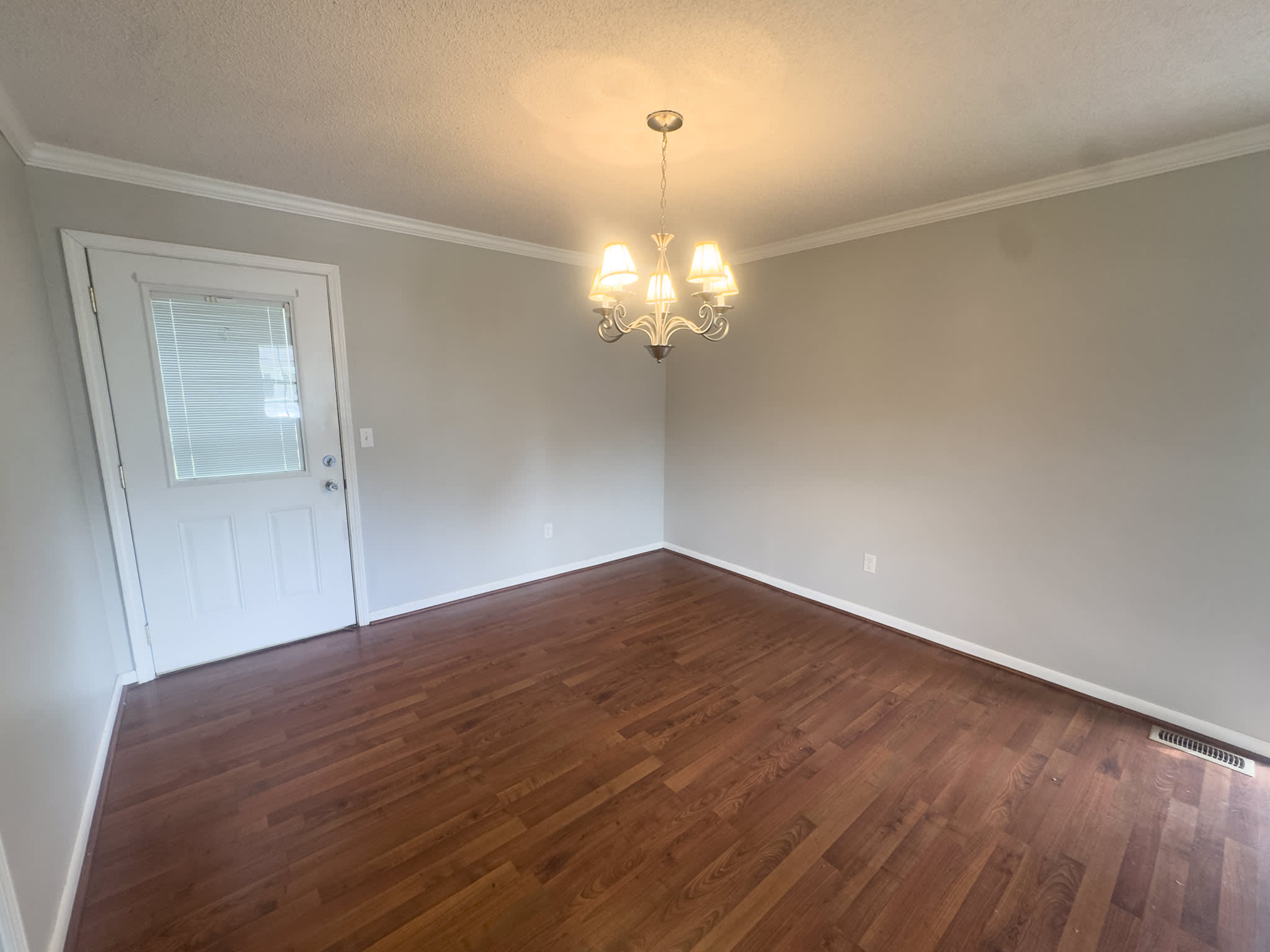 111 Florence Street – photo 3