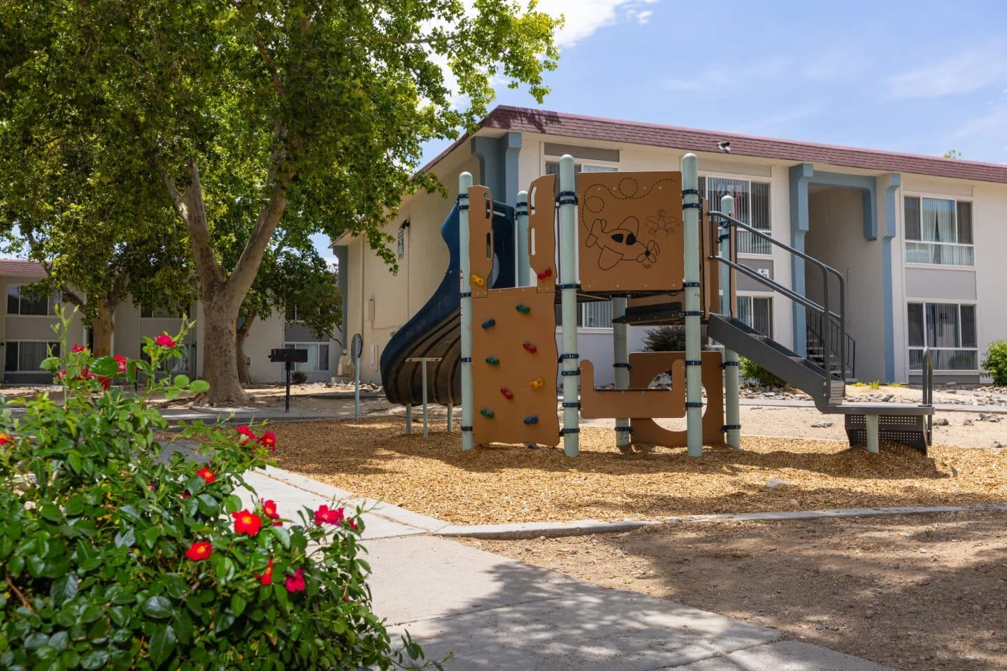 Park on Virginia Apartments – photo 5
