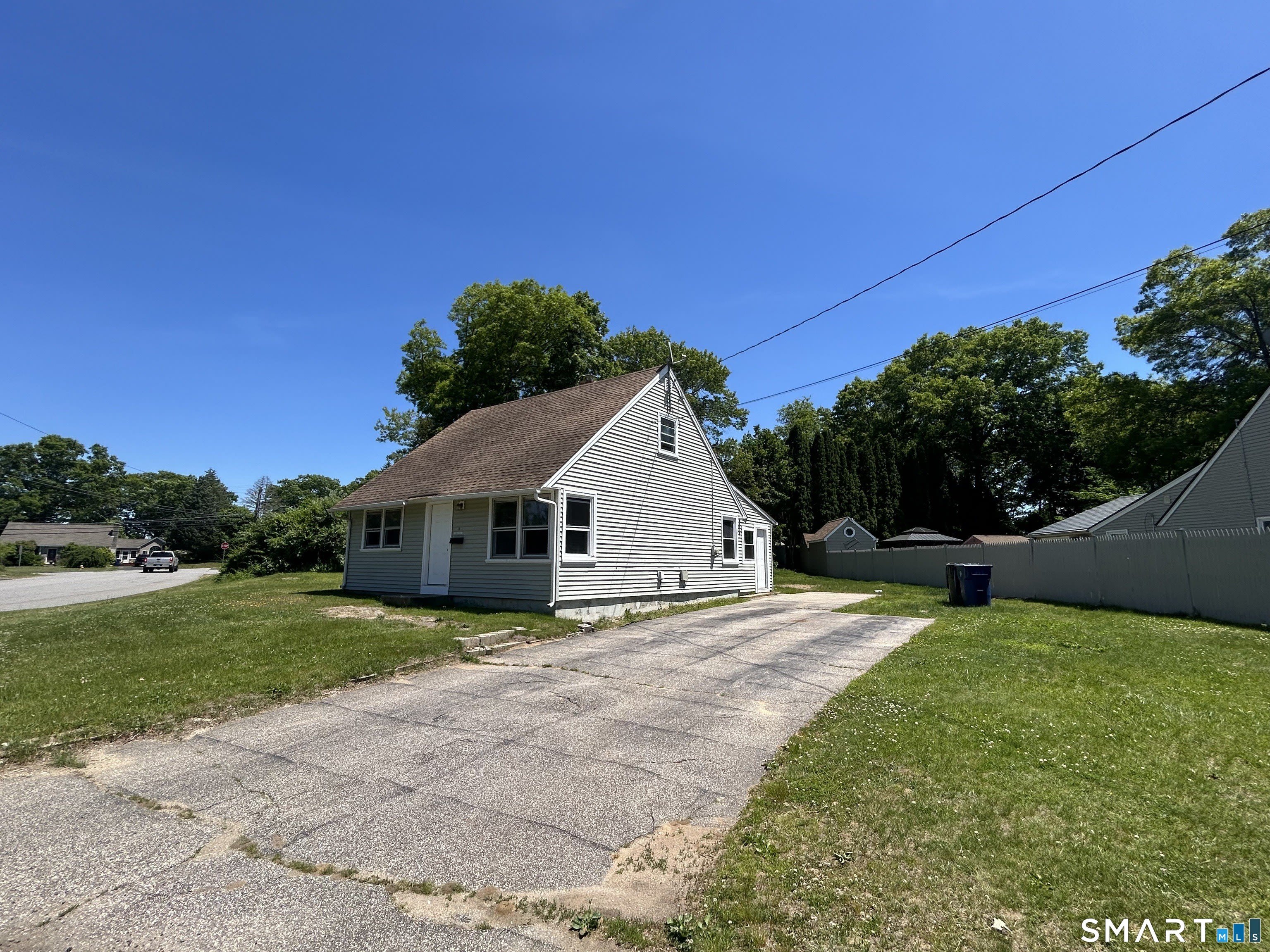 18 Lynwood Drive – photo 2
