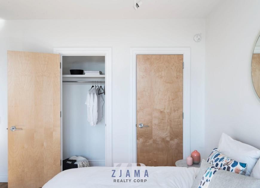 300 Ashland Place – photo 5