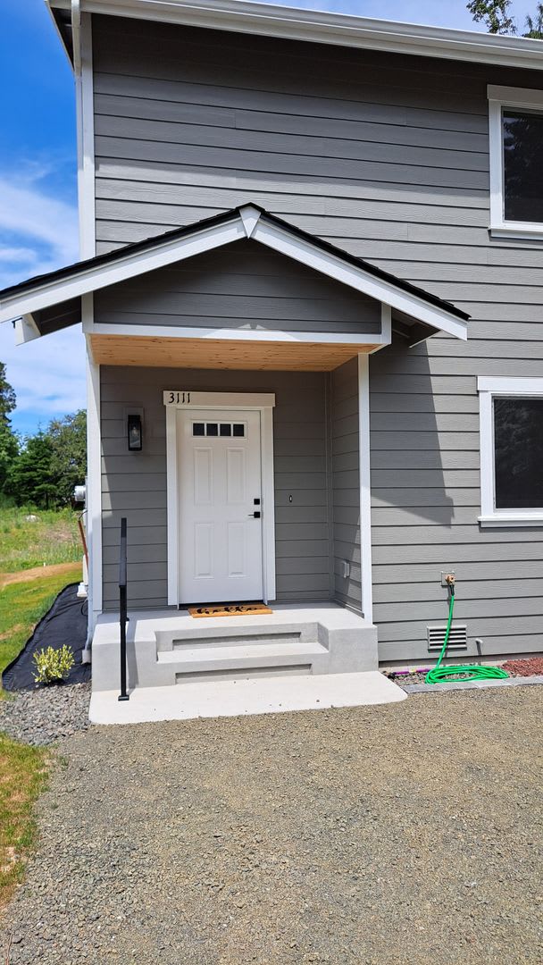3 Bedroom 2.5 Bath Duplex – photo 1