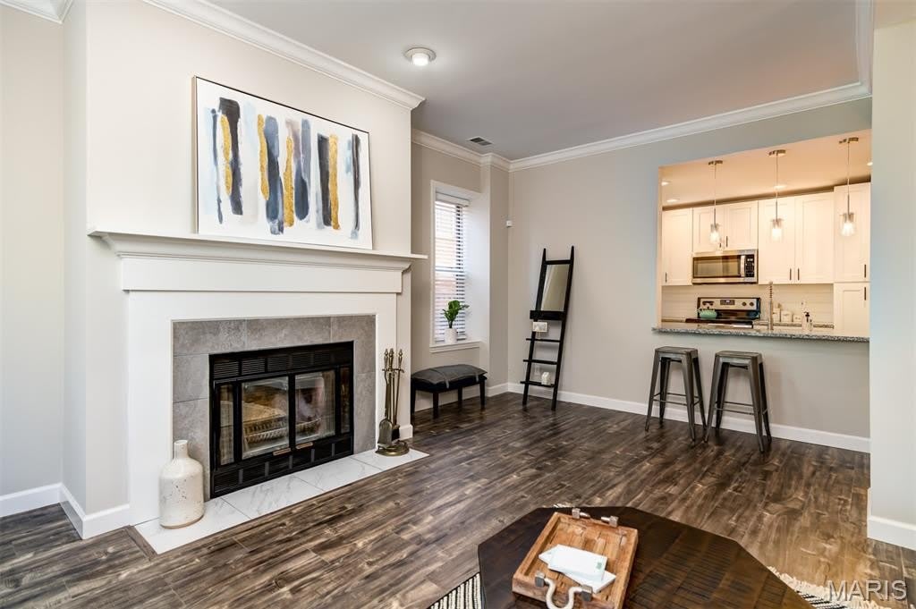 4250 Lindell Boulevard – photo 5