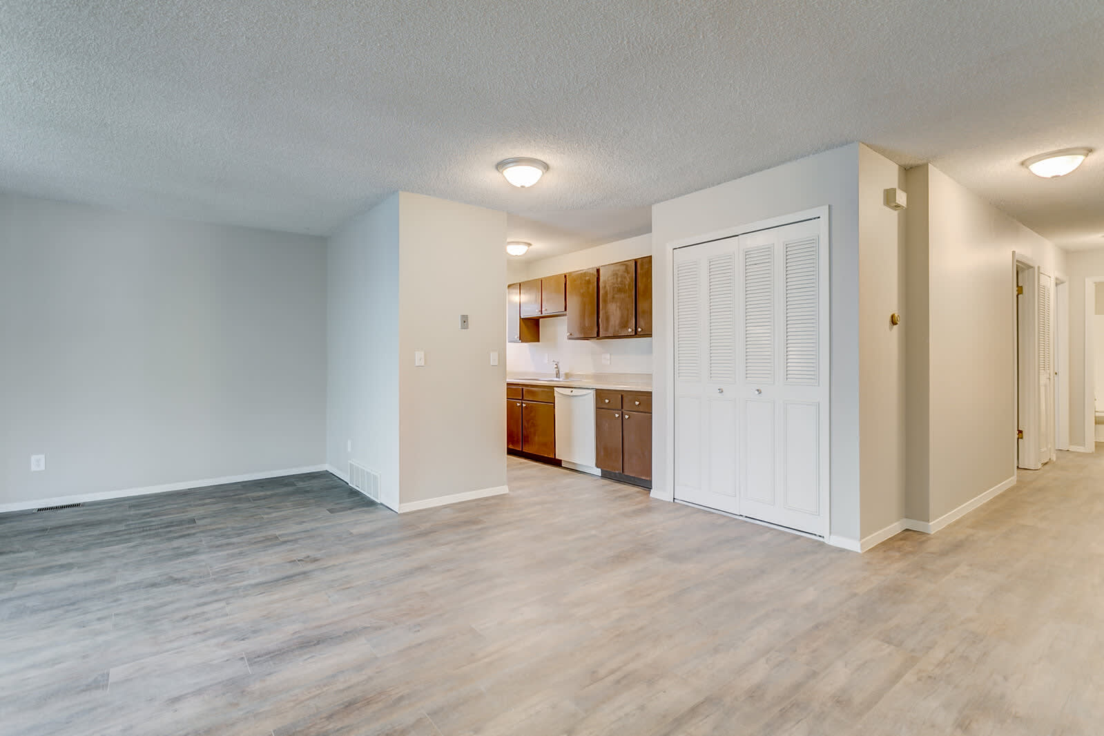 1140 Holli Springs Lane – photo 3