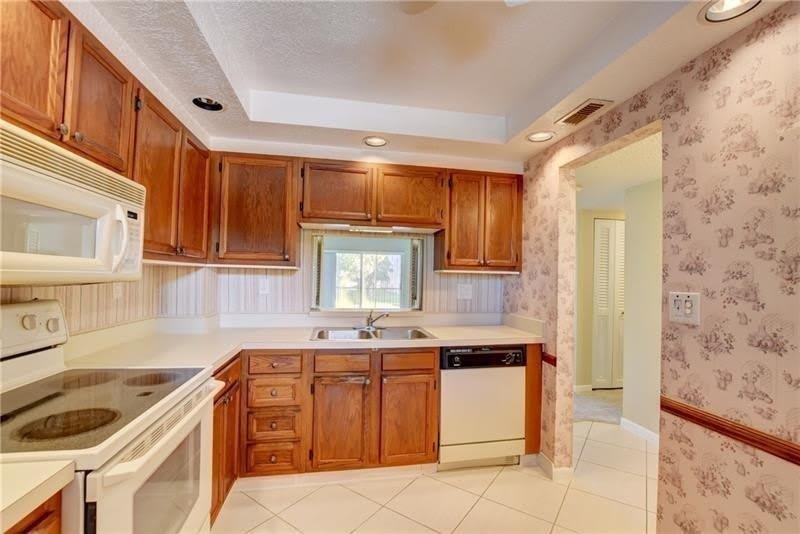 8735 Ramblewood Drive – photo 3