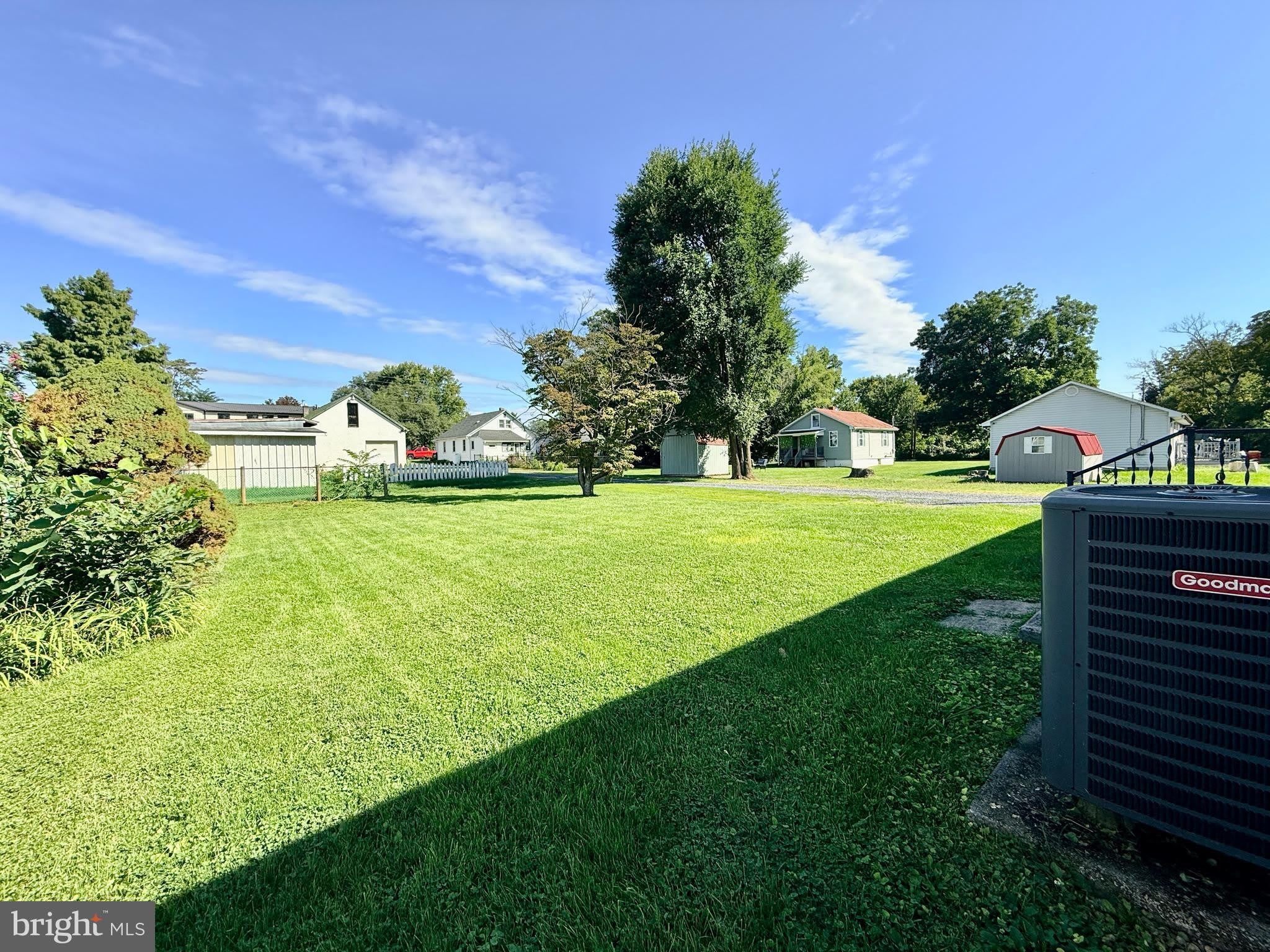 225 E 2ND Avenue – photo 5