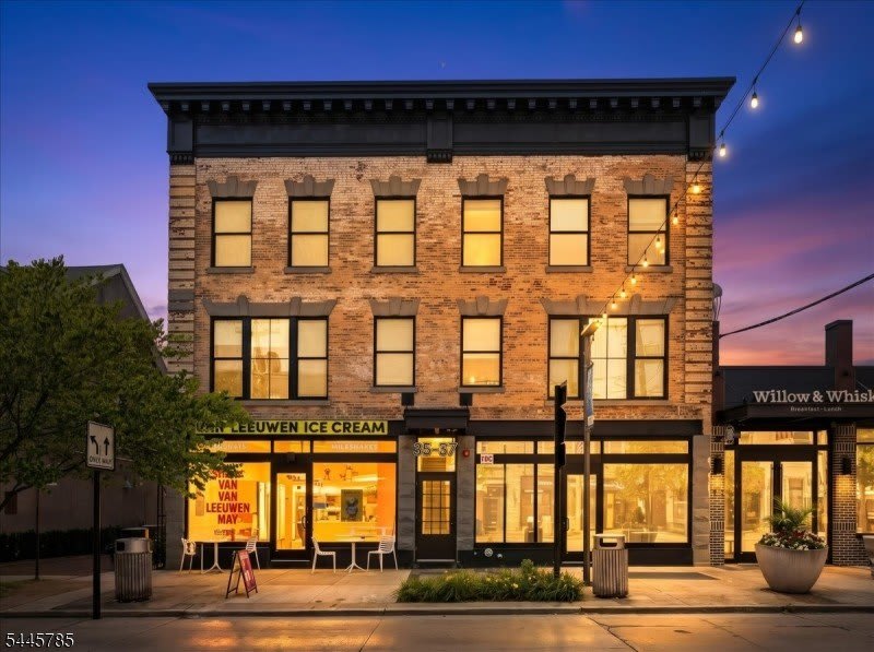 35 37 Main St 3B – photo 1