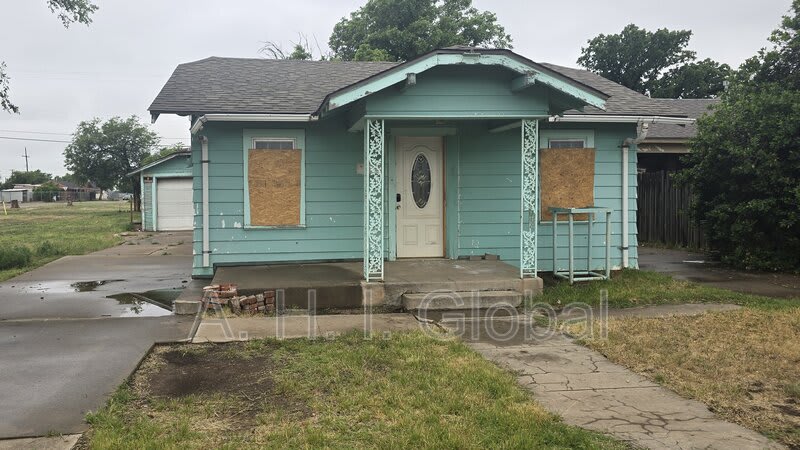903 N Polk St – photo 1