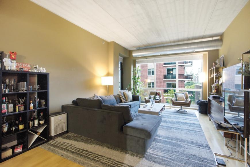 845 N Kingsbury – photo 3