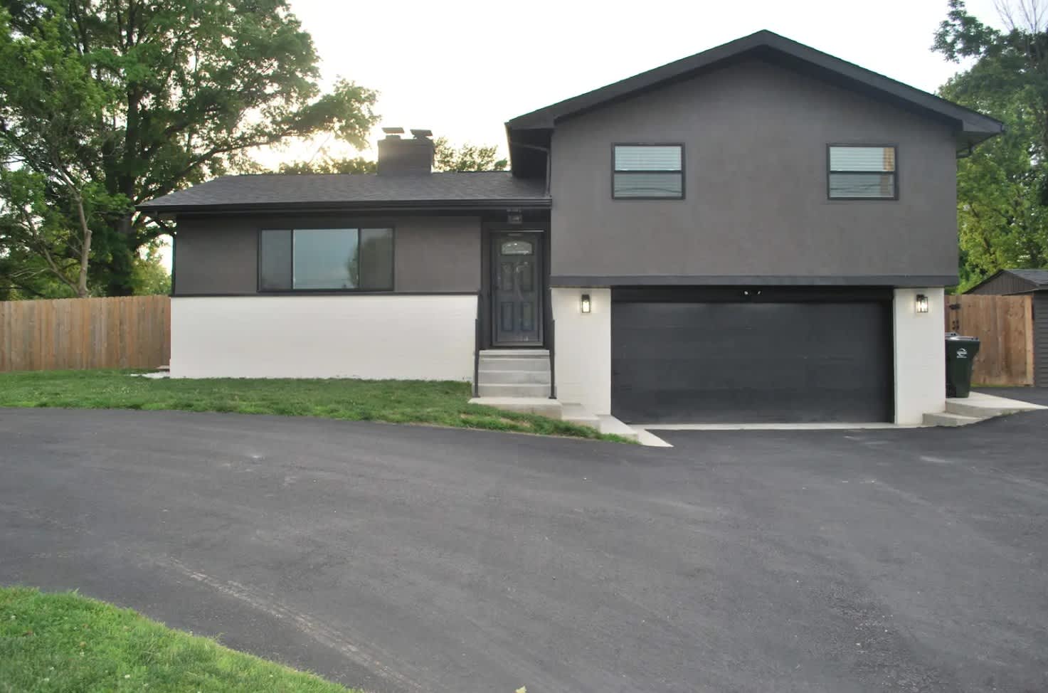 7404 Worthington Rd – photo 2