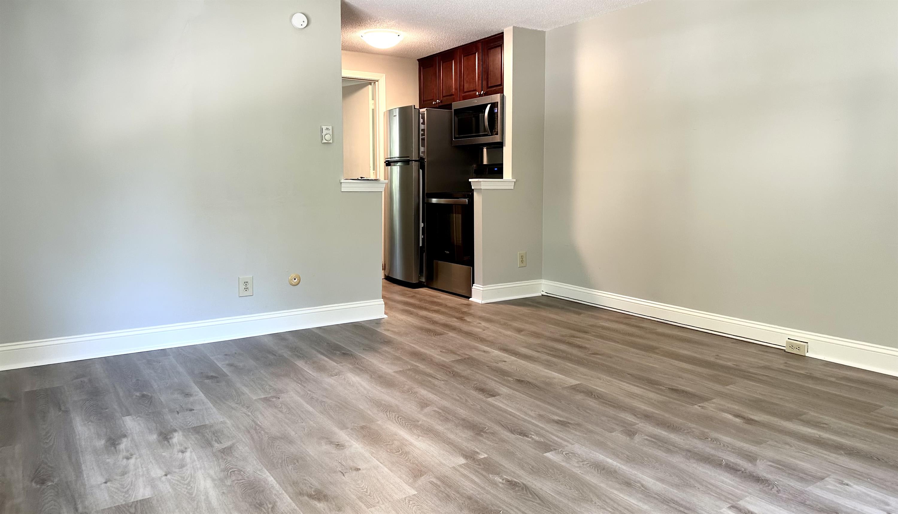 93 Henry Law AvenueUnit 23 – photo 4