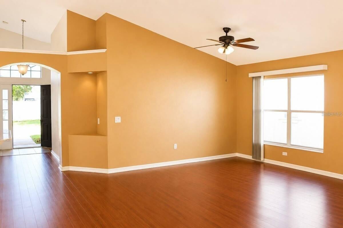 145 Thornbury Drive – photo 4