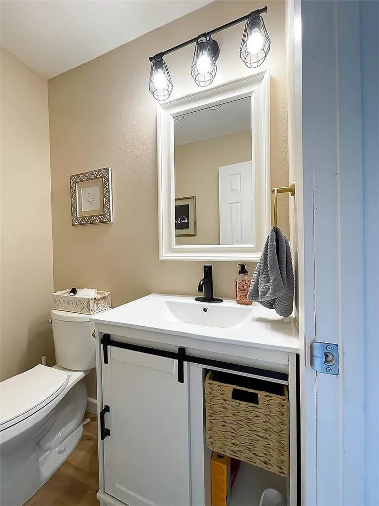 558 N Highland Avenue – photo 5