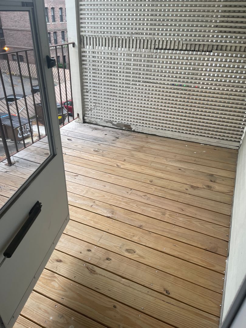 Stunning 2 Bed Free Month No Fee Exposed Brick Central Aac Porch Super Sunny Awesome Layout 12 1 Ot 10 1 2026 – photo 5