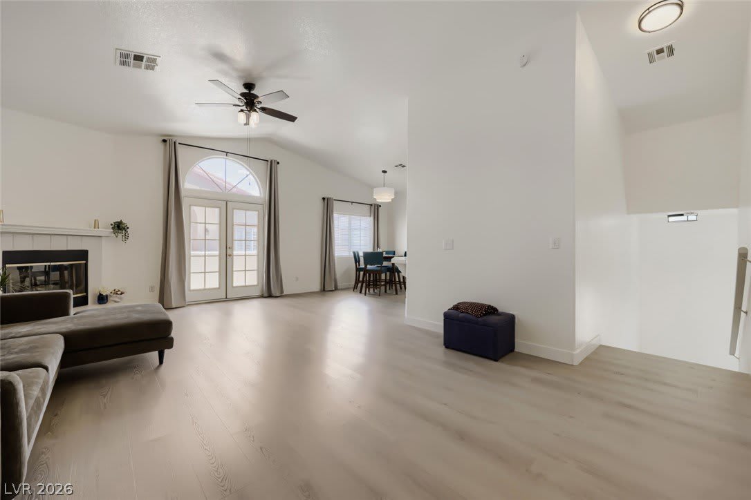 8301 Boseck Drive – photo 3