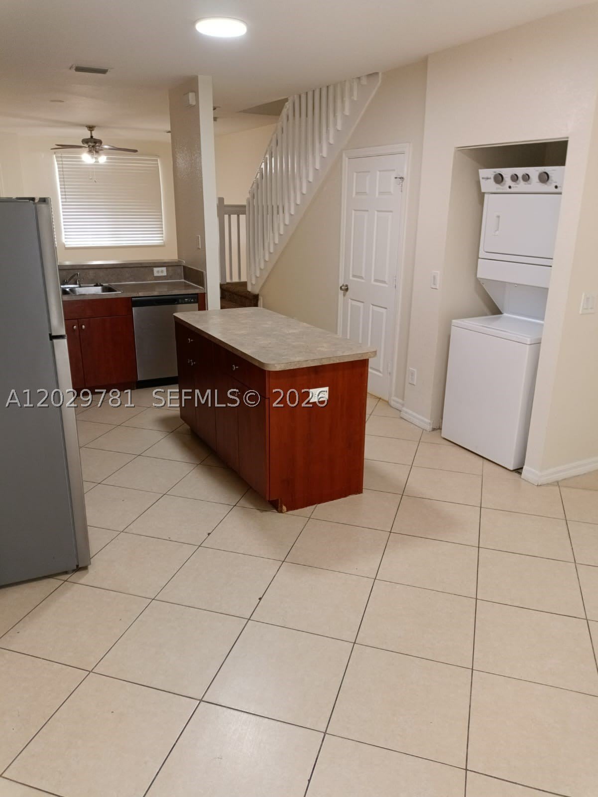 1936 Alamanda Way – photo 2