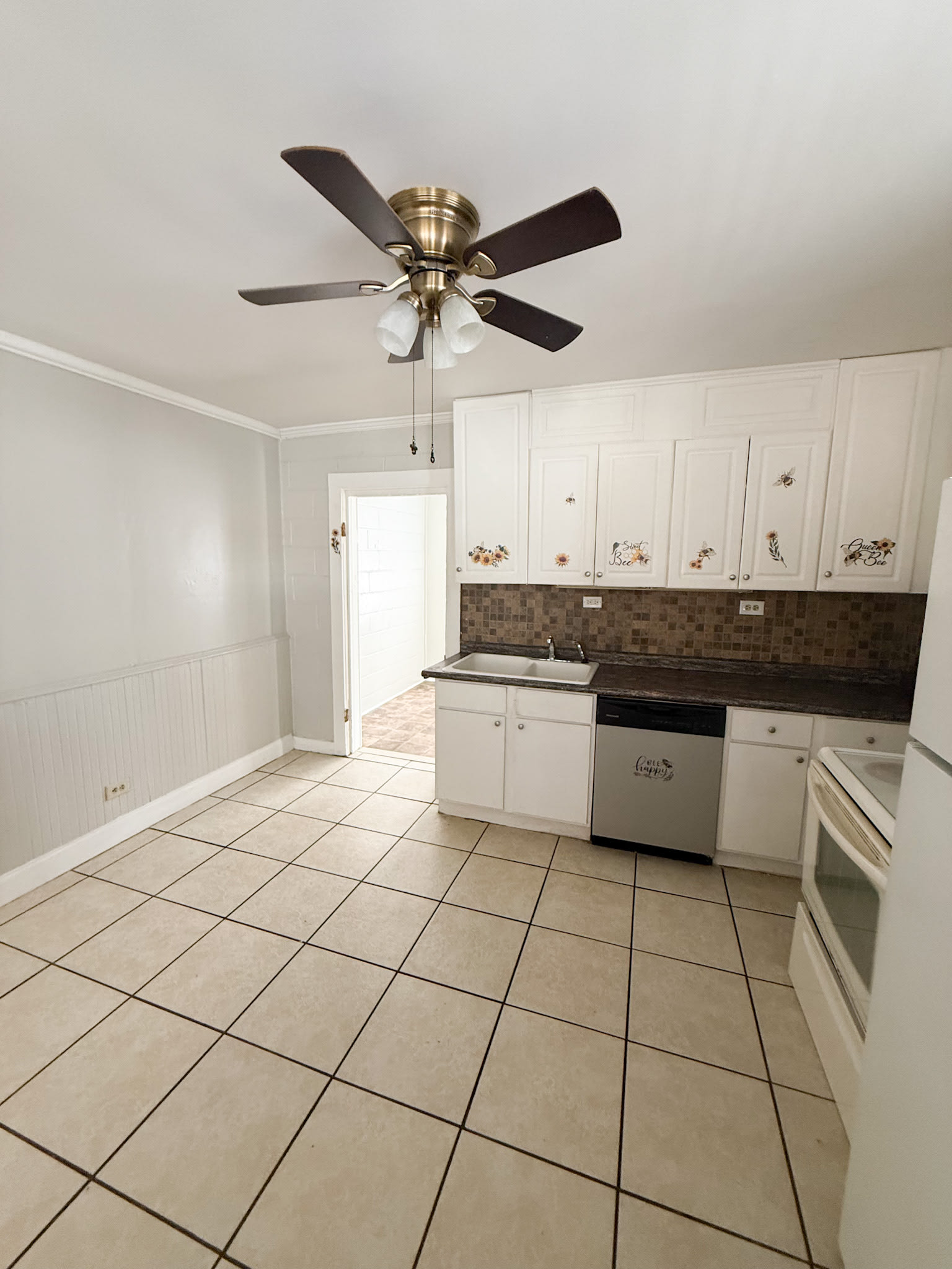 913 Pine St – photo 5
