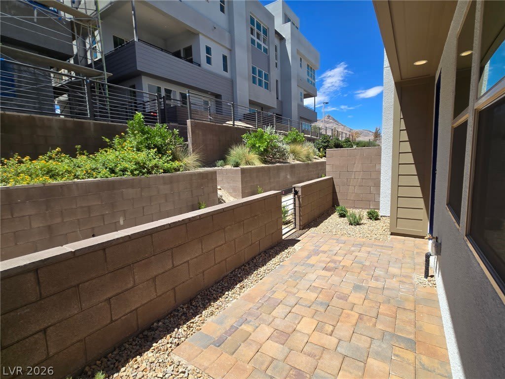 659 Fortis Creek Street – photo 4