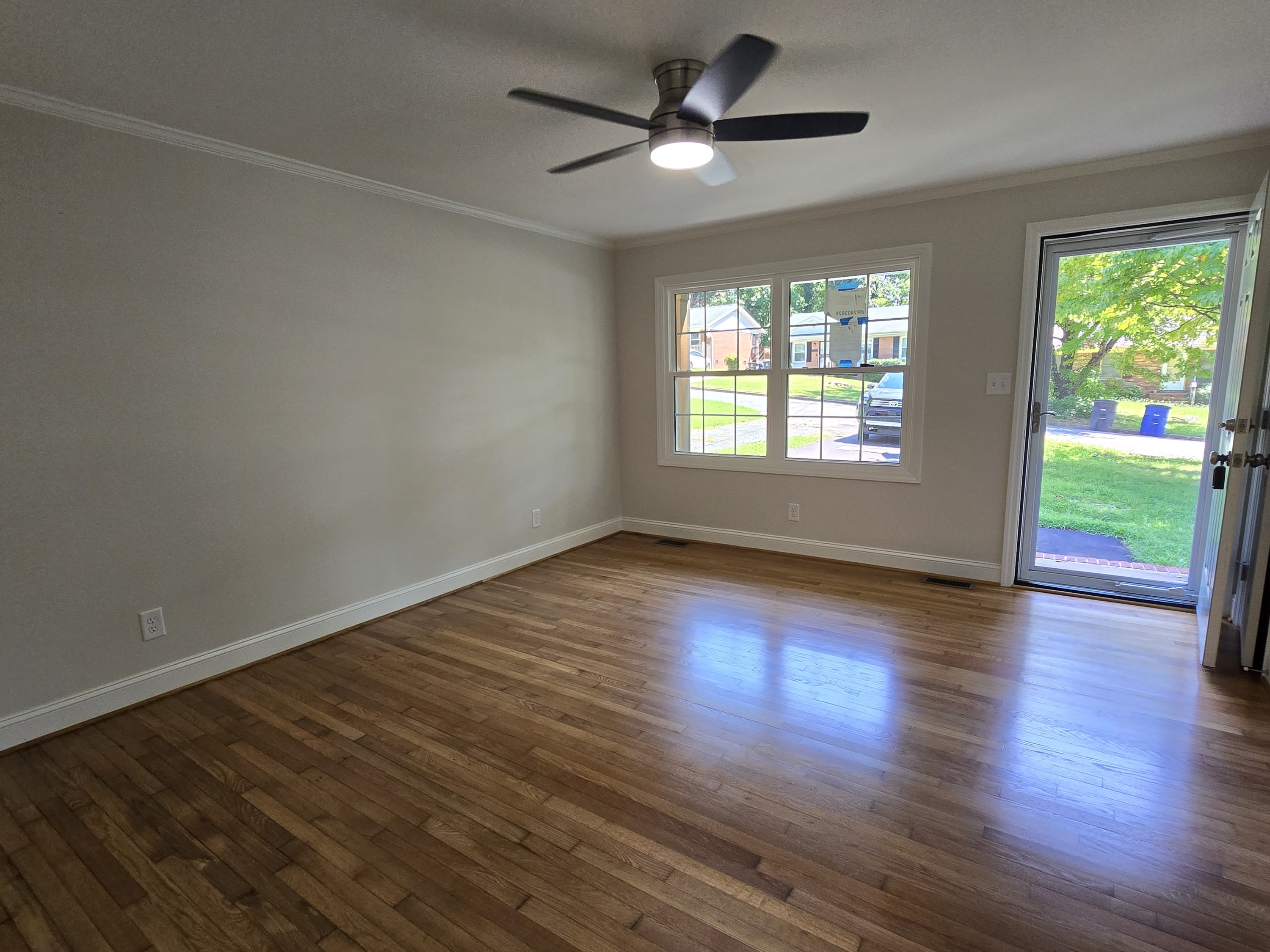 1274 Tredwell Drive – photo 5