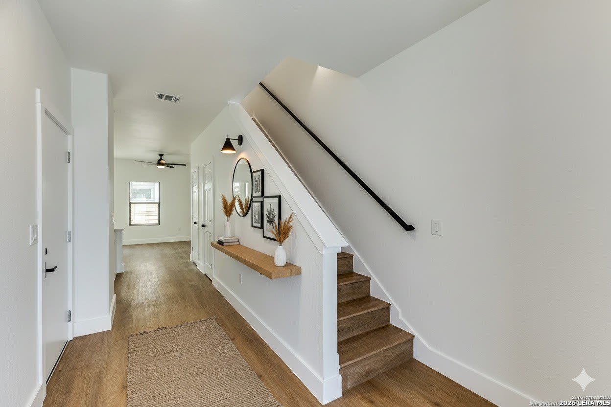 207 Gravel A St – photo 3