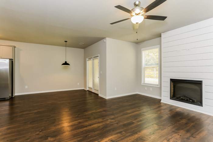 1196 Spring Marsh Court Northeast – photo 4