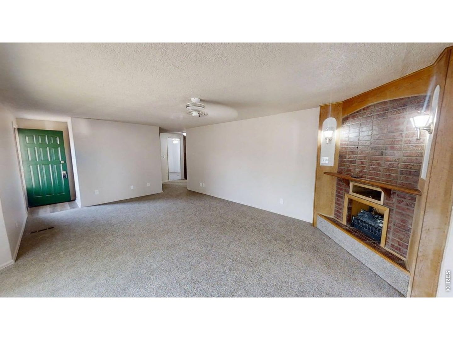 Single Family Home For Rent – photo 5