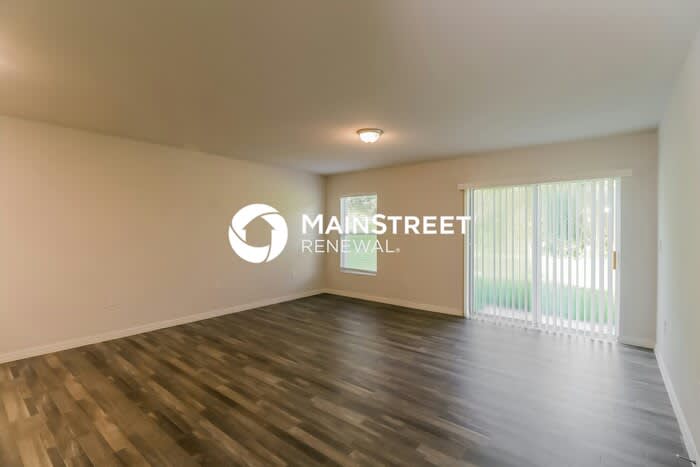 1445 Laurel Avenue – photo 3