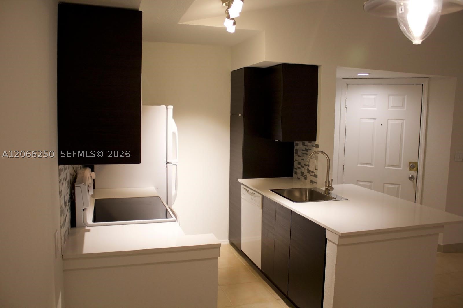 2826 S University Dr – photo 4