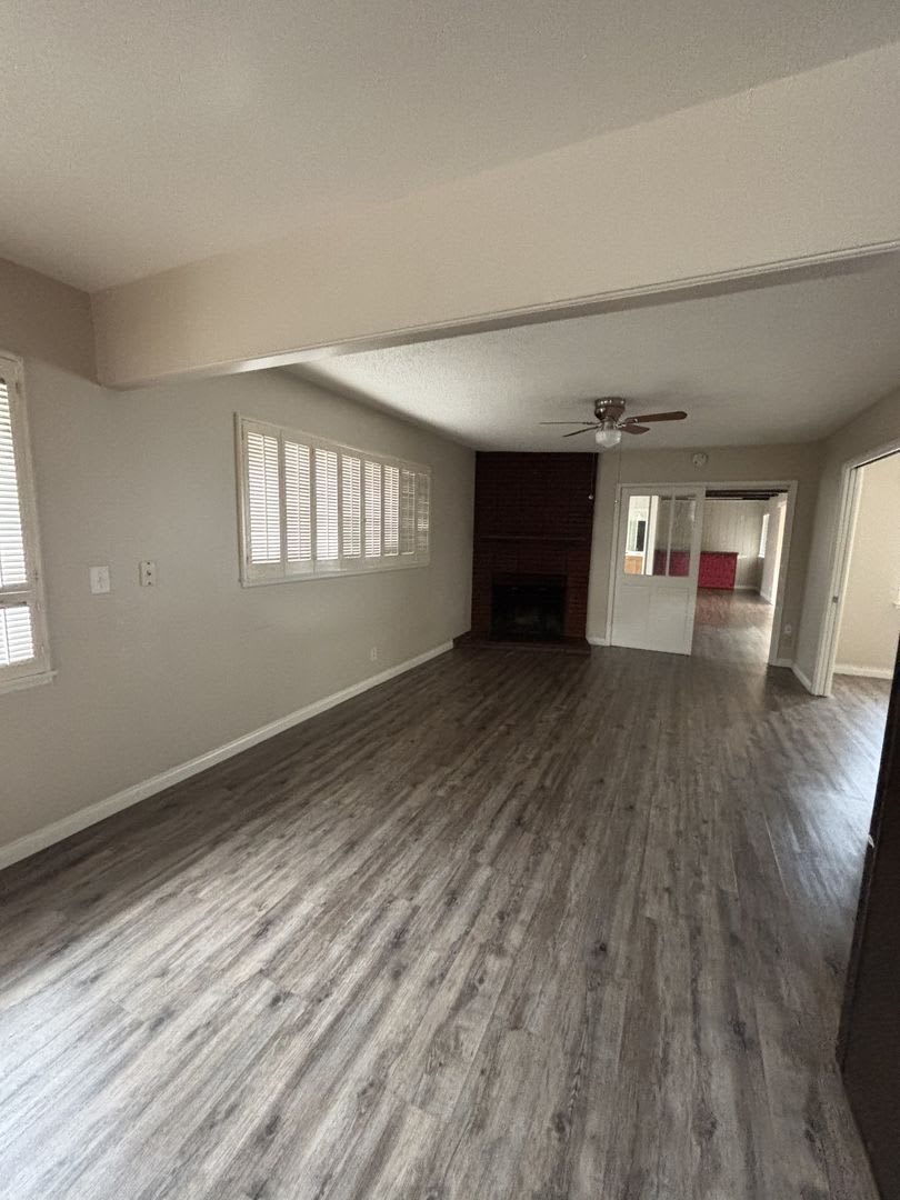Corner lot La Mirada home! – photo 2