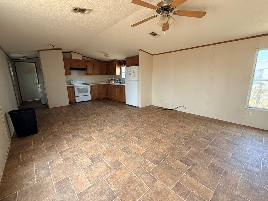 5005 S County Rd 1195 – photo 2