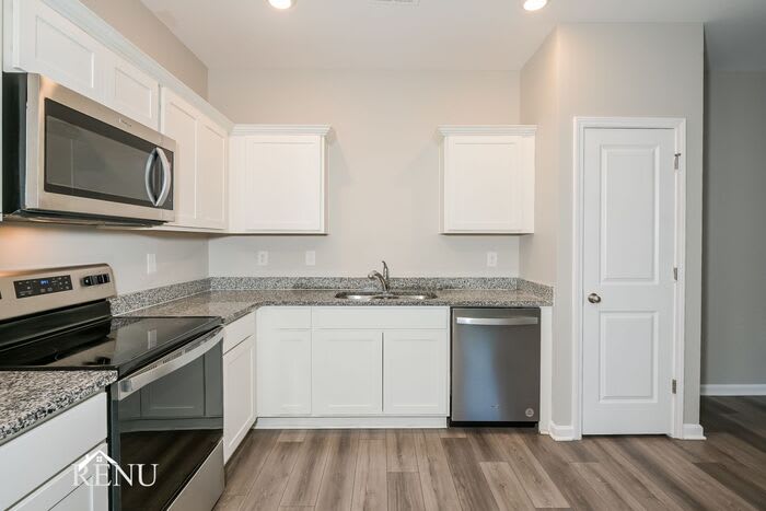 3079 Calcutta Street – photo 3