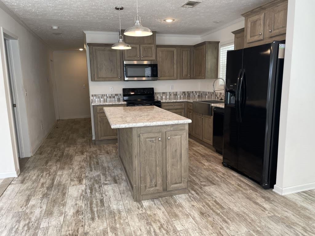 3150 N E 36th Ave – photo 5