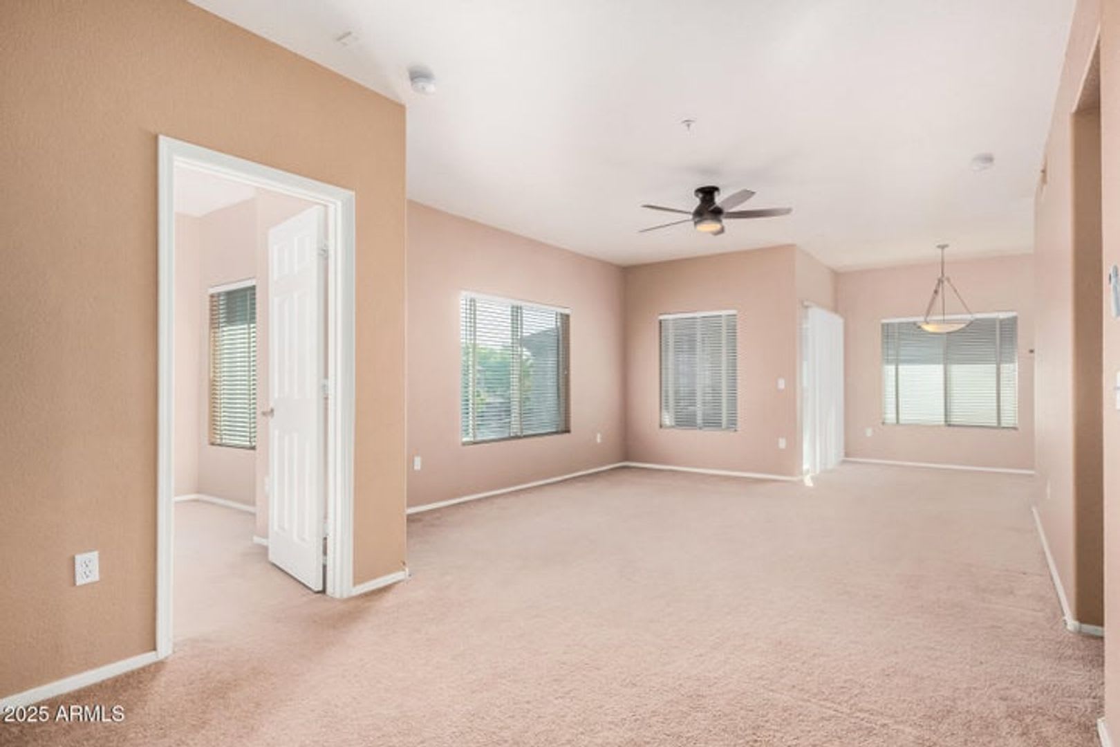 7401 W Arrowhead Clubhouse Dr 2062 2 Bed 2 Bath Gated Community – photo 4