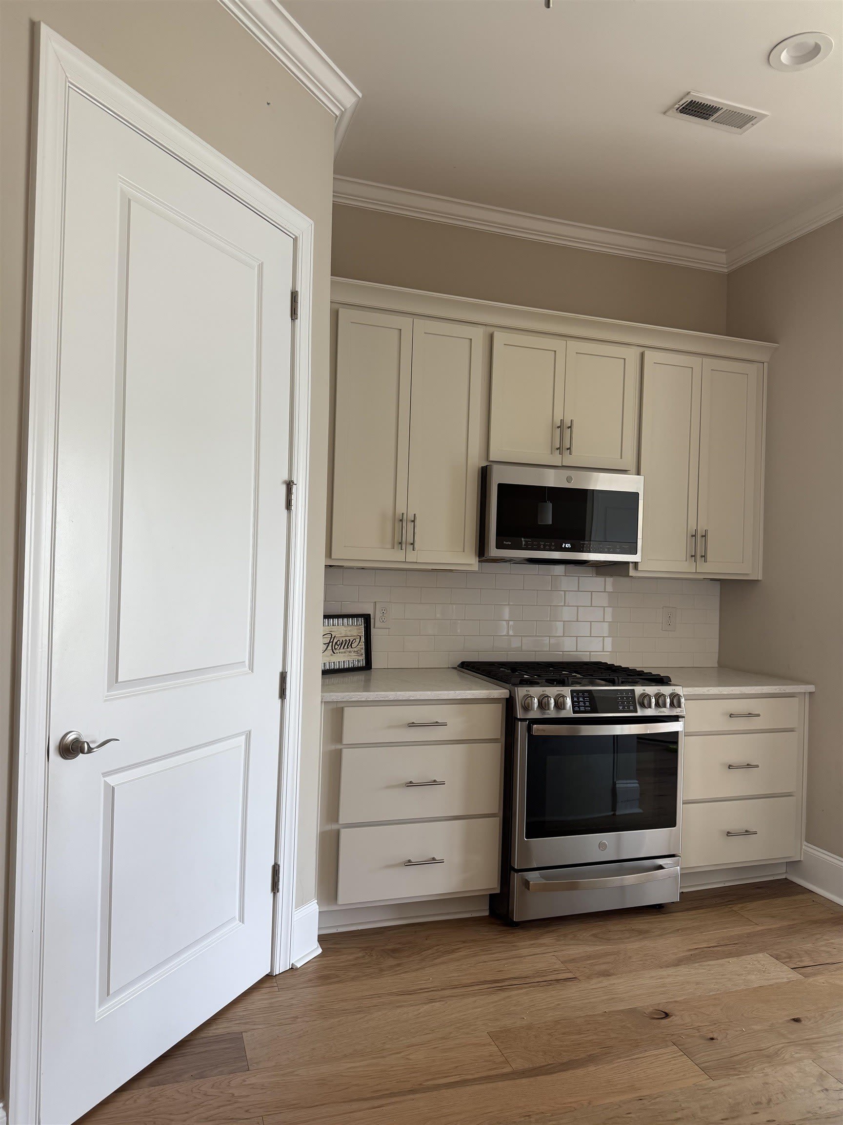 1113 Marsh View Dr. – photo 5