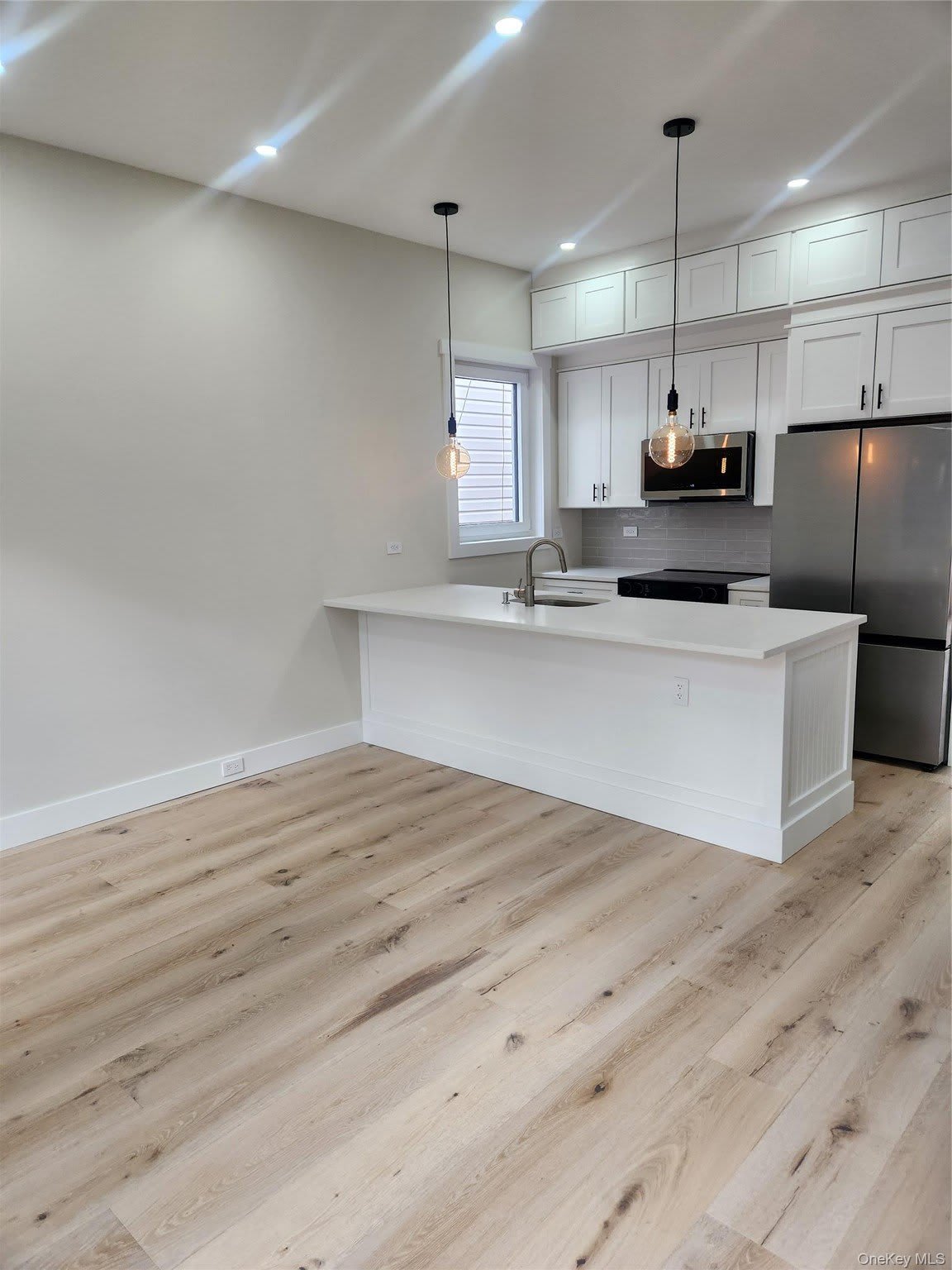 14 Hausman Street – photo 1