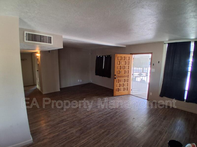 8910 Fairbanks Rd NE – photo 5