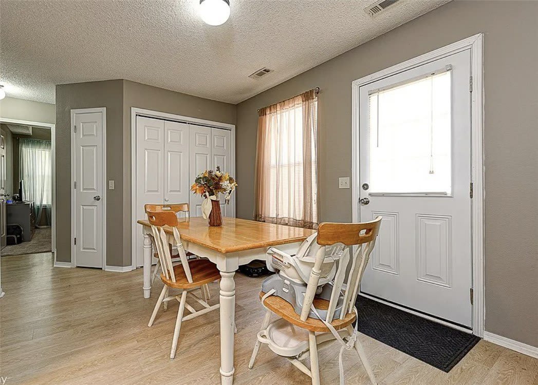 1701 Signature Drive – photo 5