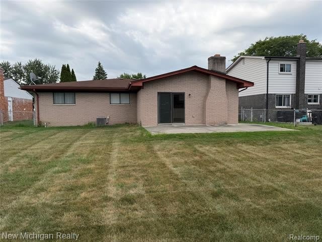 4741 Bloomfield Drive – photo 4