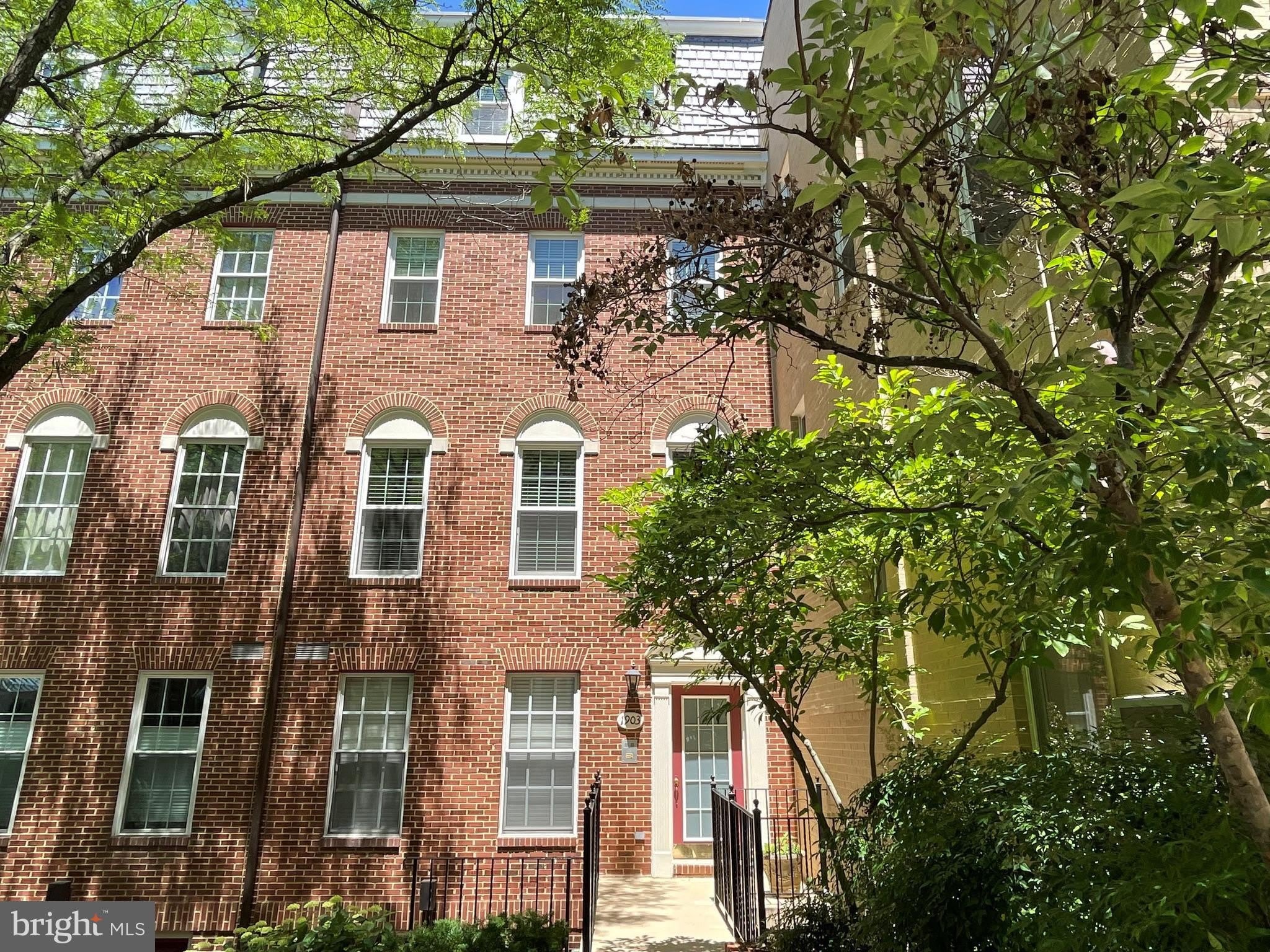 1903 KALORAMA Place NW – photo 1