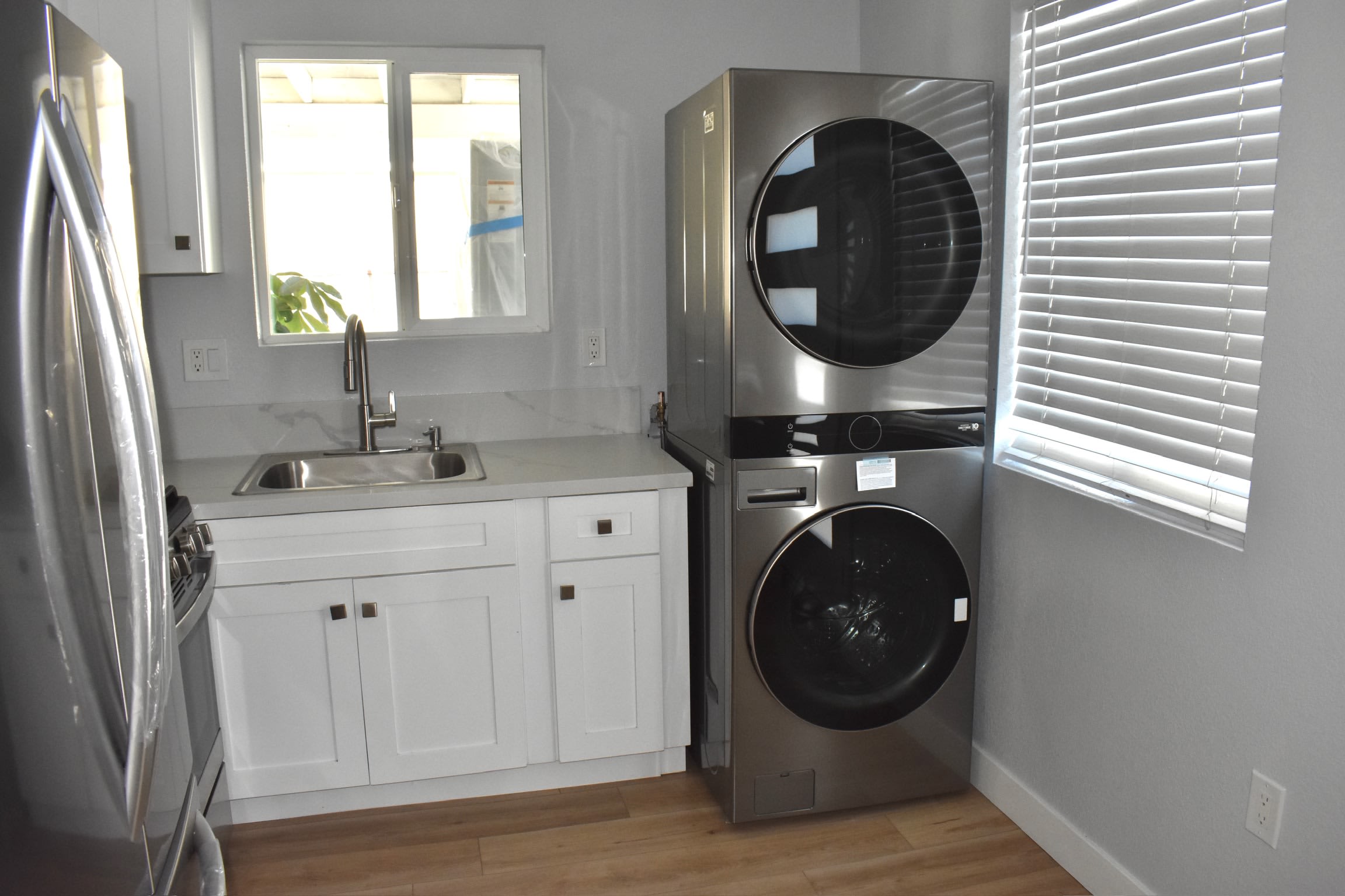 11659 Burke St – photo 2
