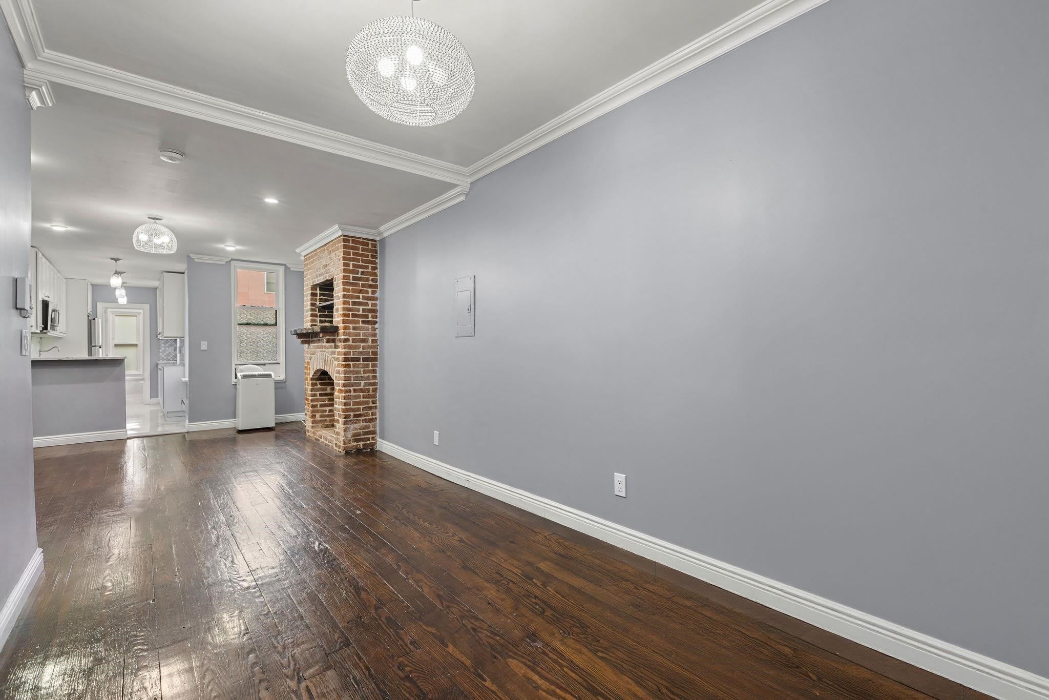 131 MADISON ST – photo 5