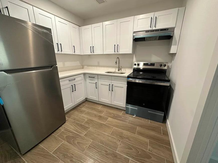 2415 Arthur Avenue – photo 1