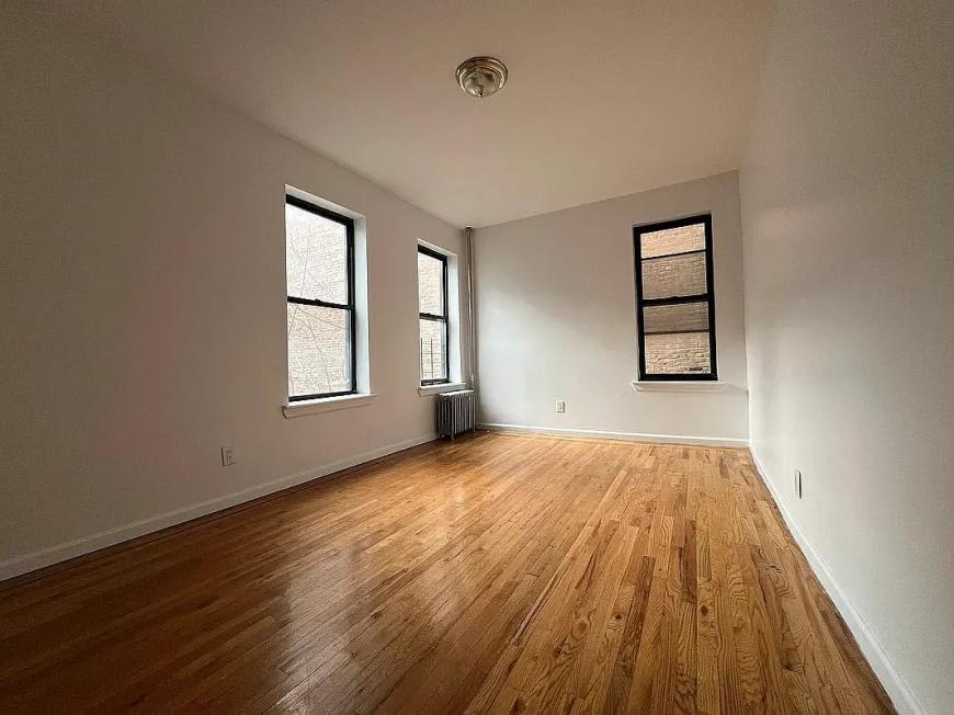 1738 University Avenue – photo 2