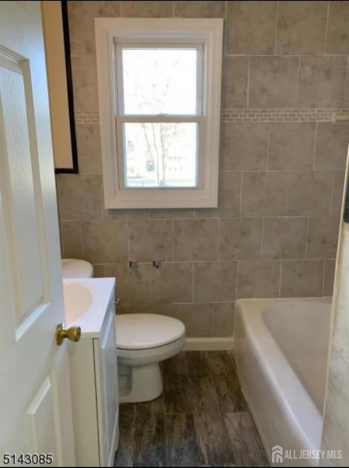 813 Lincoln Avenue – photo 4