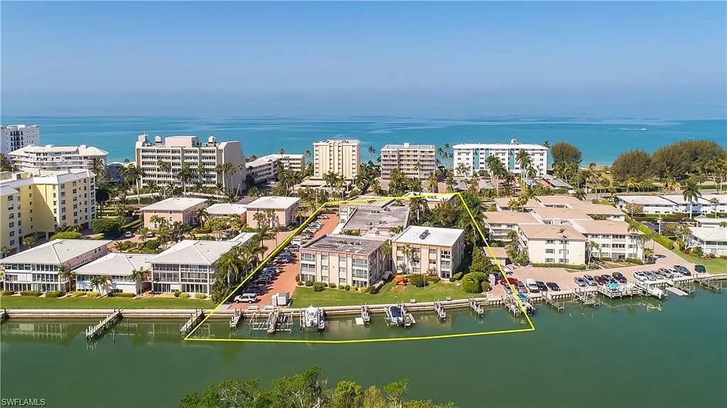 1930 Gulf Shore Boulevard North – photo 3