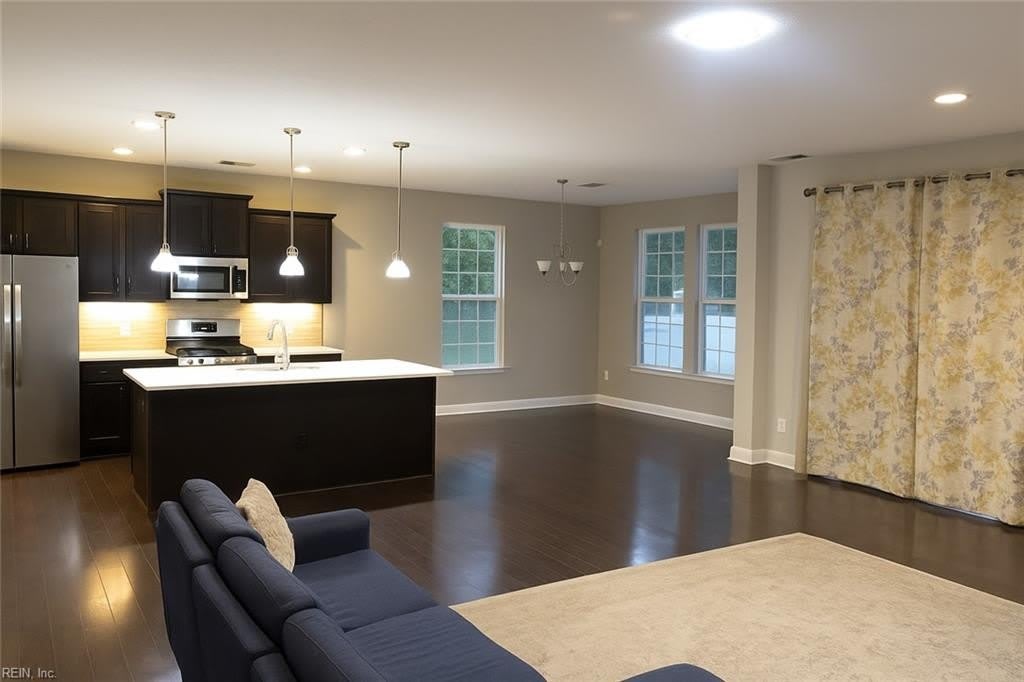 912 Lake Thrasher Drive – photo 4