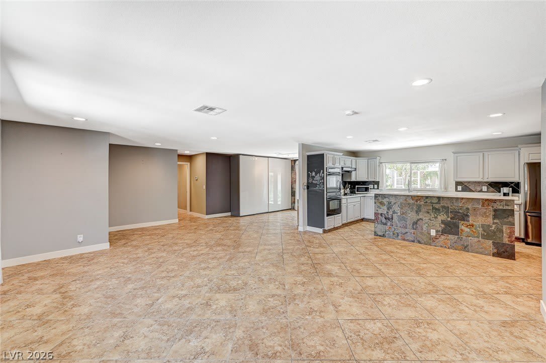 4153 WOODCREST ROAD – photo 1